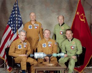 Mannsapene på Apollo og Soyuz